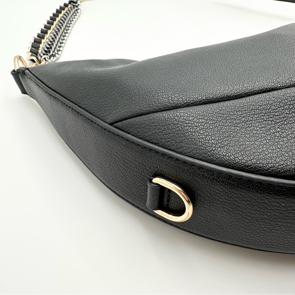 Marc Jacob’s The Eclipse Bag in Black - Picture 5 of 16